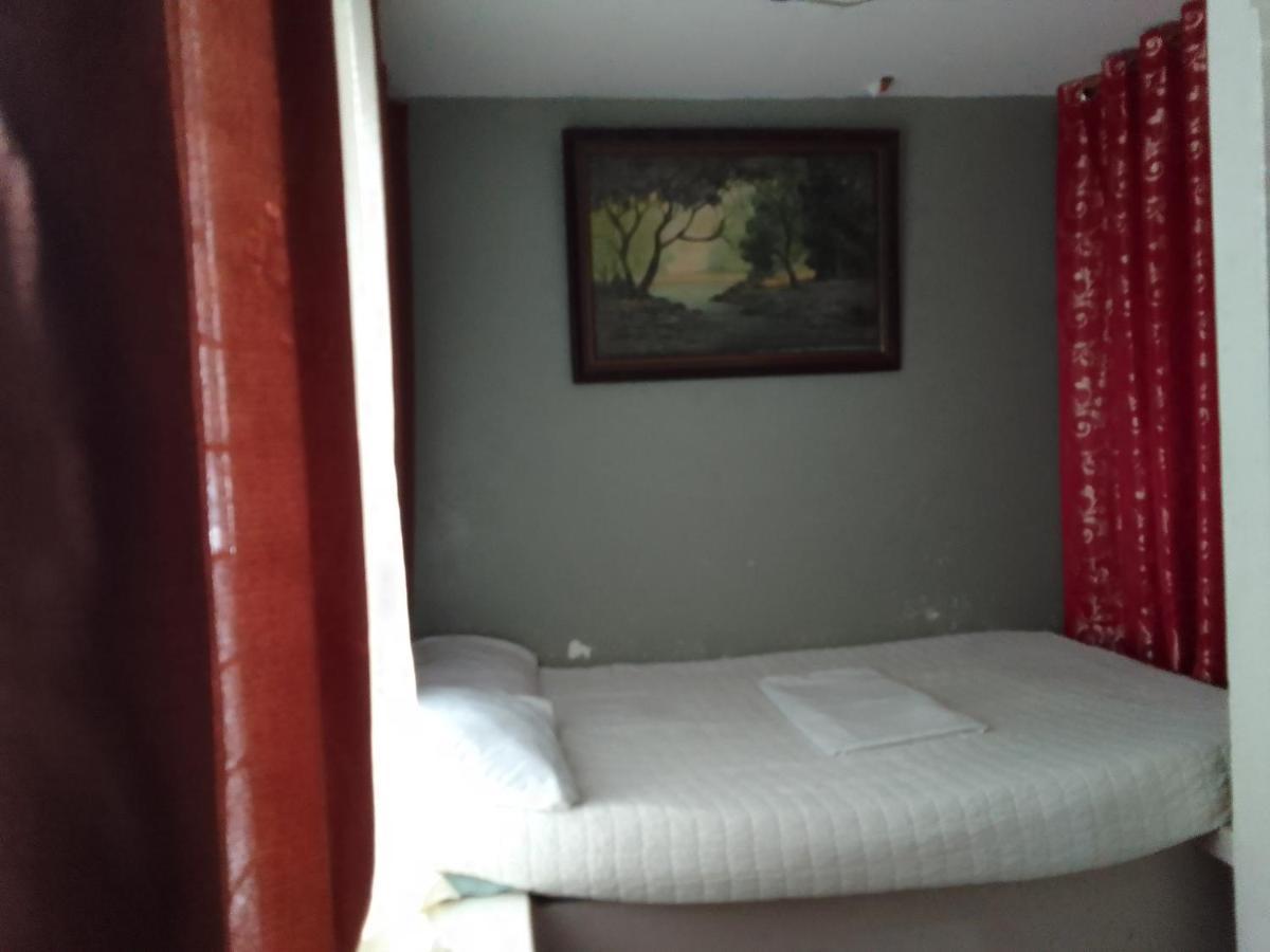 Emmanuel'S Service Apartment Near The Airport Manille Extérieur photo